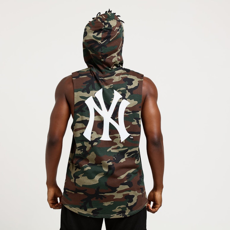 Majestic Athletic New York Yankees Vincennes Muscle Hood Green Camo