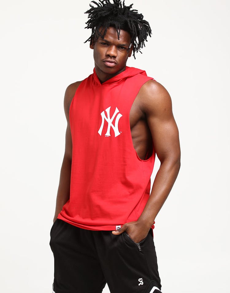 Majestic Athletic New York Yankees Vincennes Muscle Hood Red