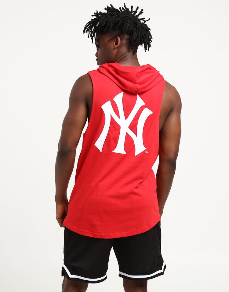 Majestic Athletic New York Yankees Vincennes Muscle Hood Red
