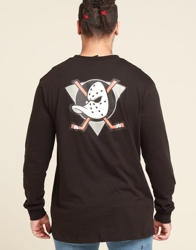 Majestic Athletic Anaheim Ducks NHL C Crest L/S Tee Black