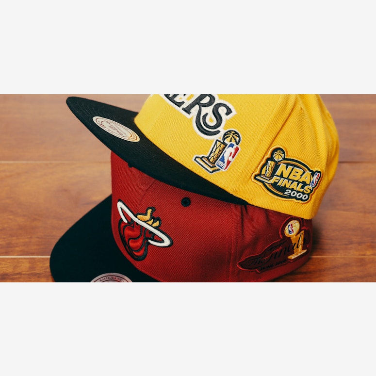 Heat 06' Championship Snapback Red/black