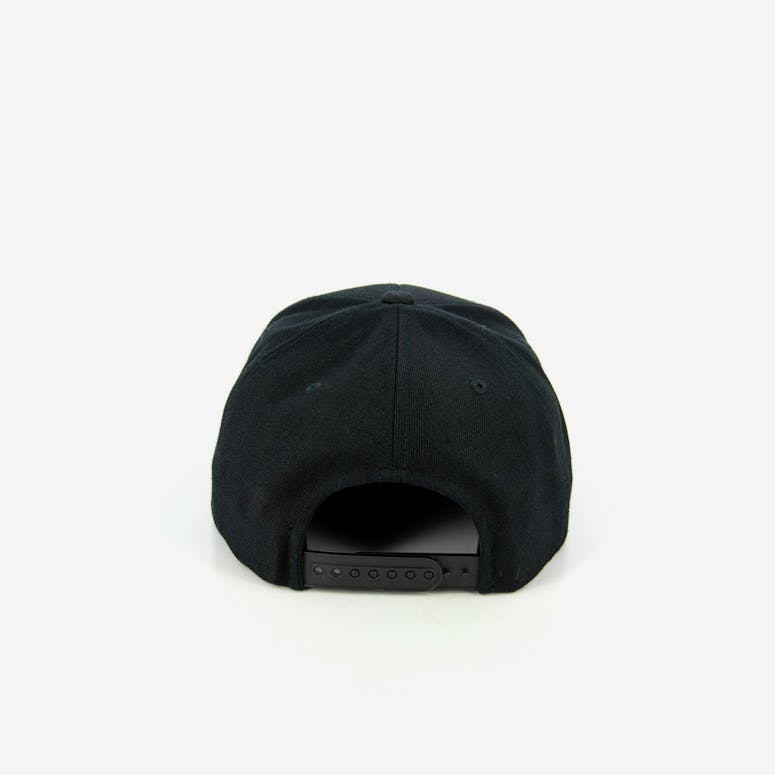 Compton Premium Snapback Black/gold