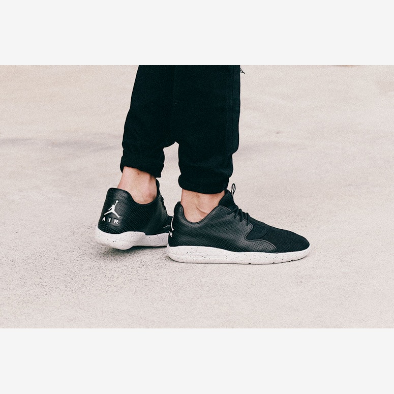 Eclipse Black/white
