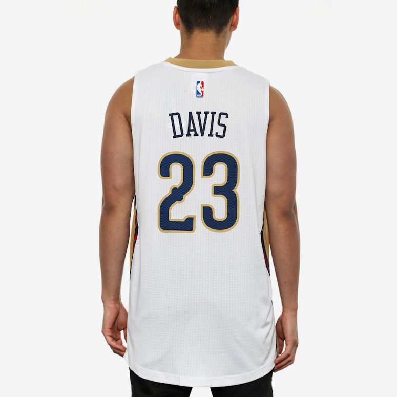 Pelicans 23 Davis Swingmn White