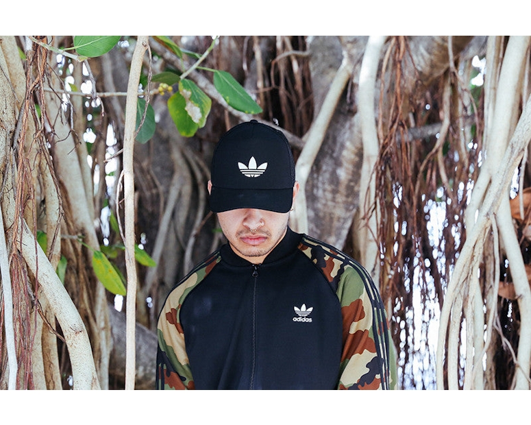 Trefoil Trucker Black/white