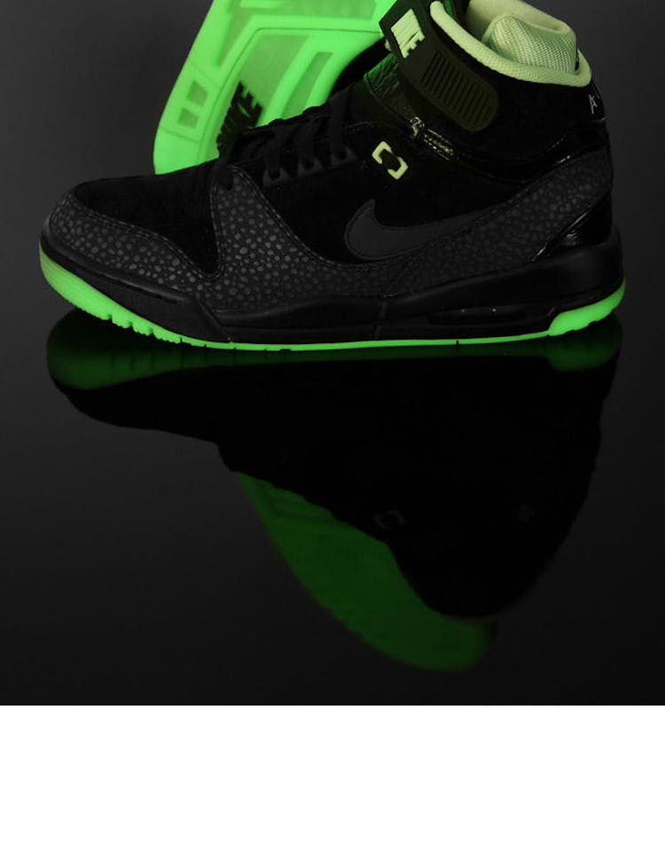 Air Revolution Glow QS Black/black