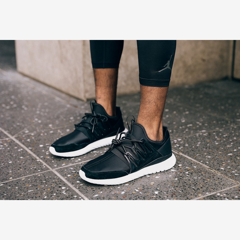 Tubular Radial Black/black/whi