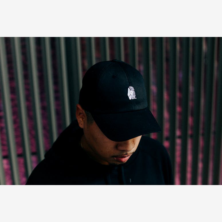OG Tut Precurv Strapback Black