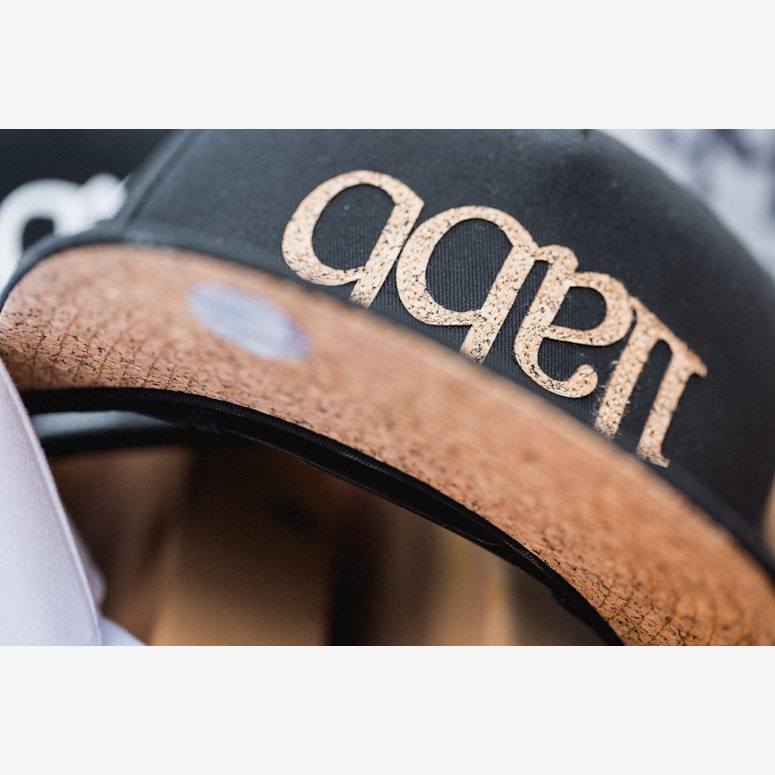 Capsize Snapback Black/cork