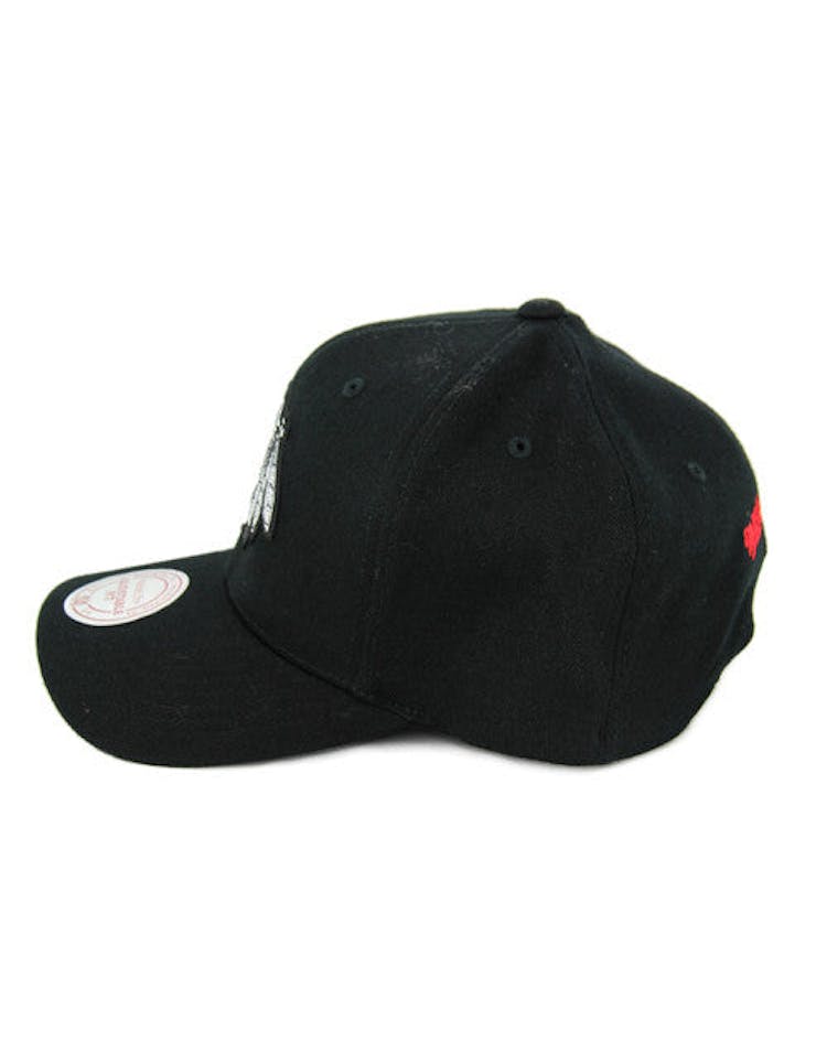 Blackhawks B&w Logo 110 Snapback Black