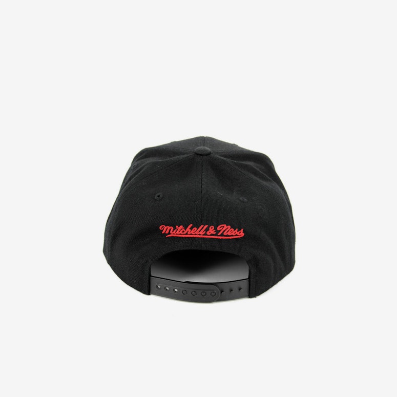 Hawks Team Logo Snapback Black/red
