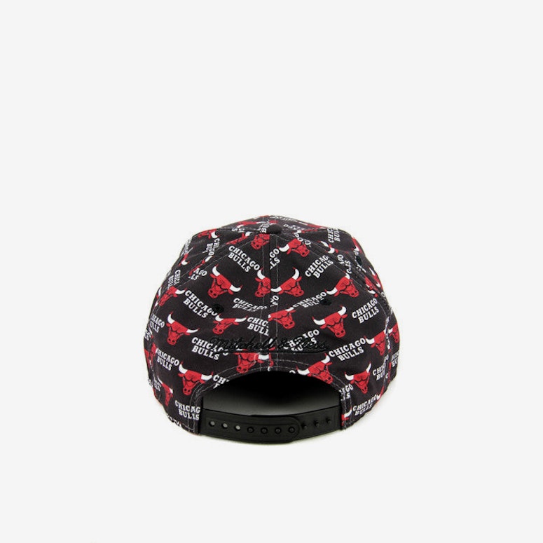 Bulls Mono Logo Snapback Black