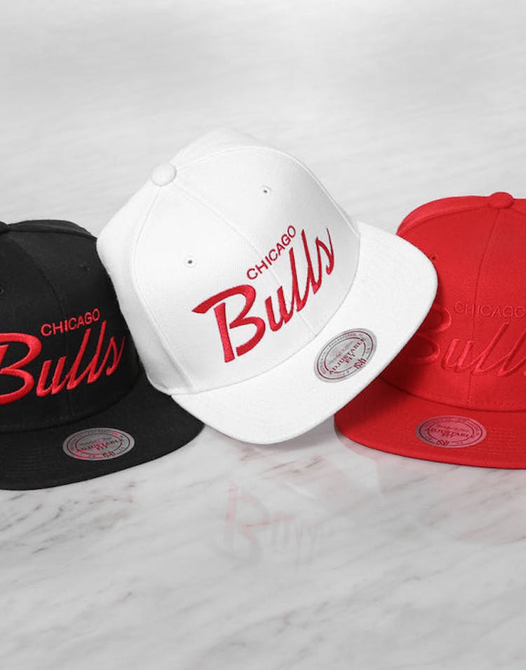 Bulls Basic Team Script Red