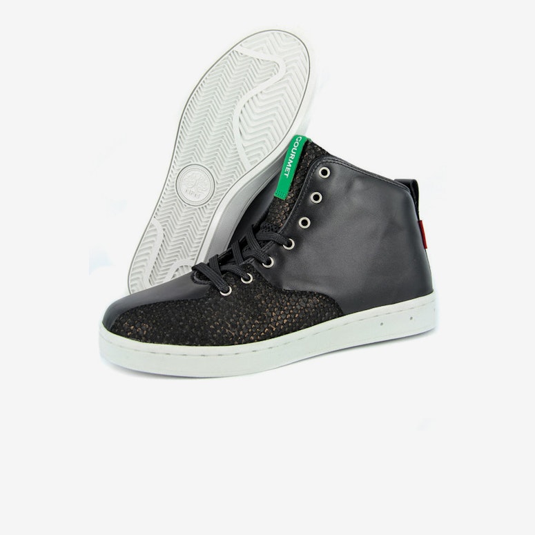 Quattro 2 X Black Scale Black/white