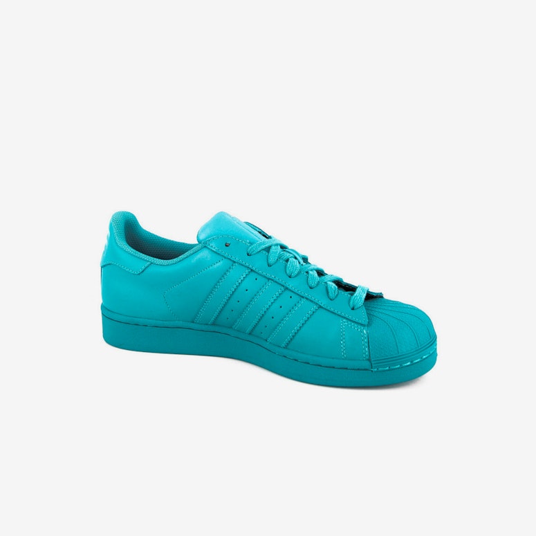 Superstar Pharrell Teal