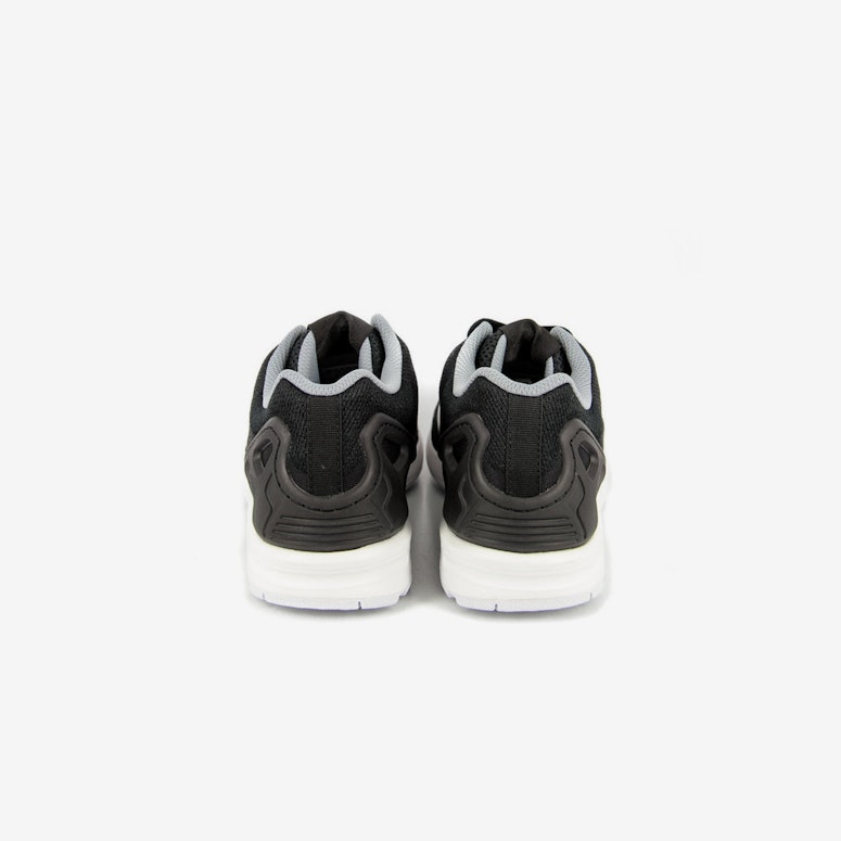 ZX Flux Black/white/bla