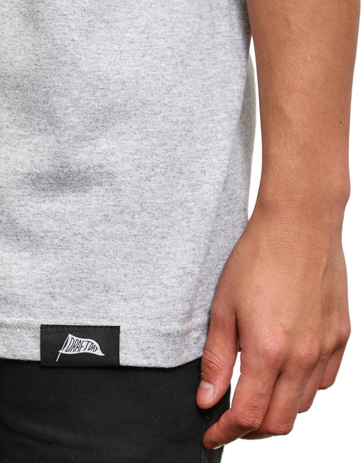 Devils Hand SS T Grey