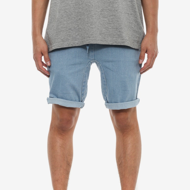 Lacet Walk Short Light Blue