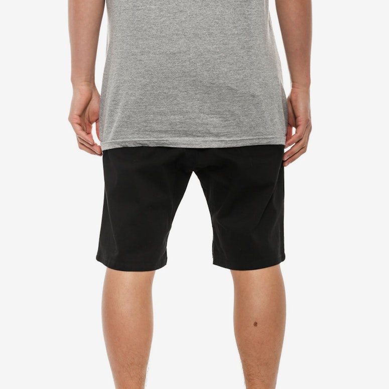 Mandate Shorts Black