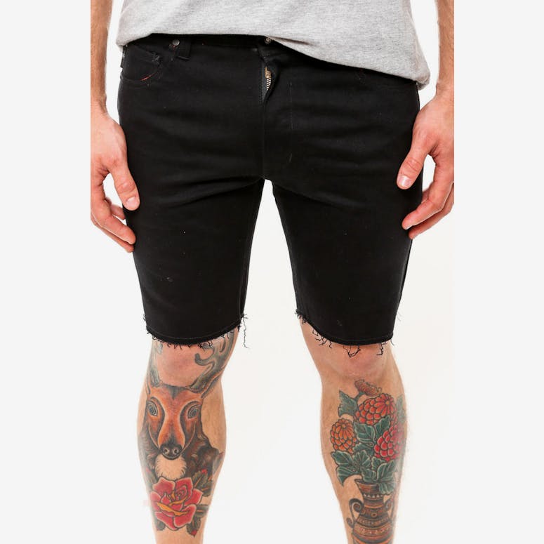 Capsize Shorts Black