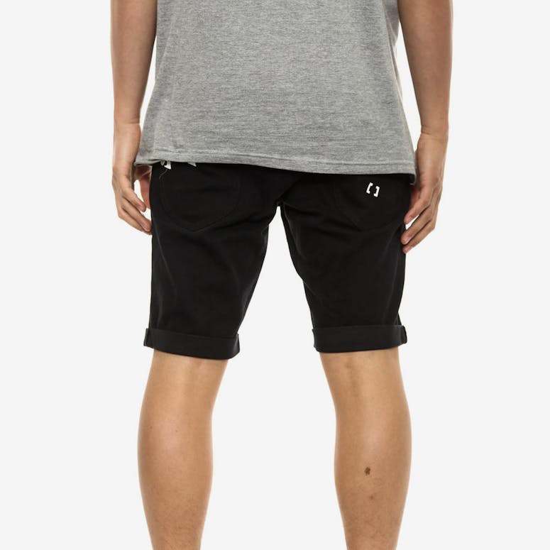 Capsize Short Black