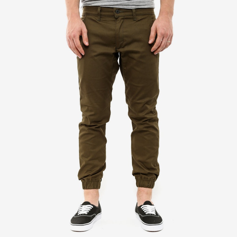 the Weekender Essentials Army Green