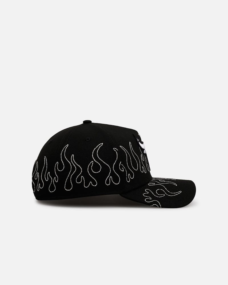 New Era Chicago Bulls 'Outline Flames' 9FORTY A-Frame Snapback Black thumbnail - 2