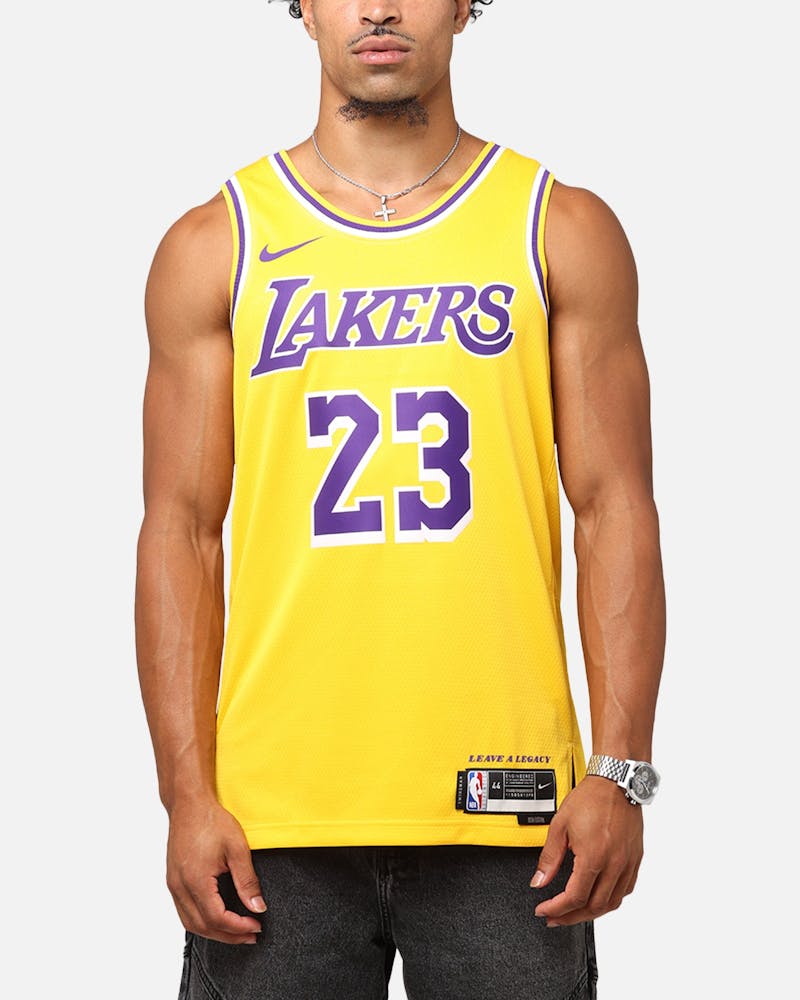 Nike Los Angeles Lakers Lebron James Dri-FIT Swingman Jersey Amarillo thumbnail - 0