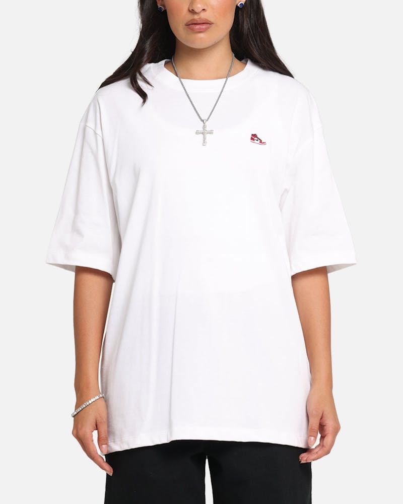 Jordan Brand Sneaker Patch Crewneck T-Shirt White/Varsity Red thumbnail - 0