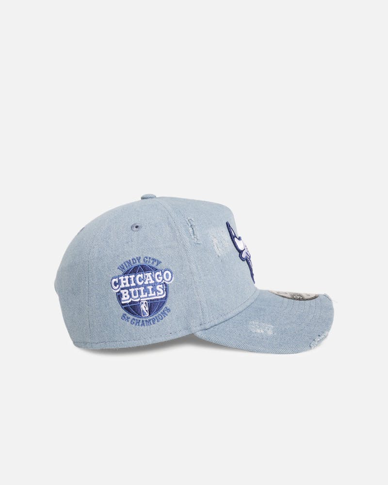 New Era Chicago Bulls 'Distressed Denim' 9FORTY A-Frame Snapback Light Wash Denim thumbnail - 2