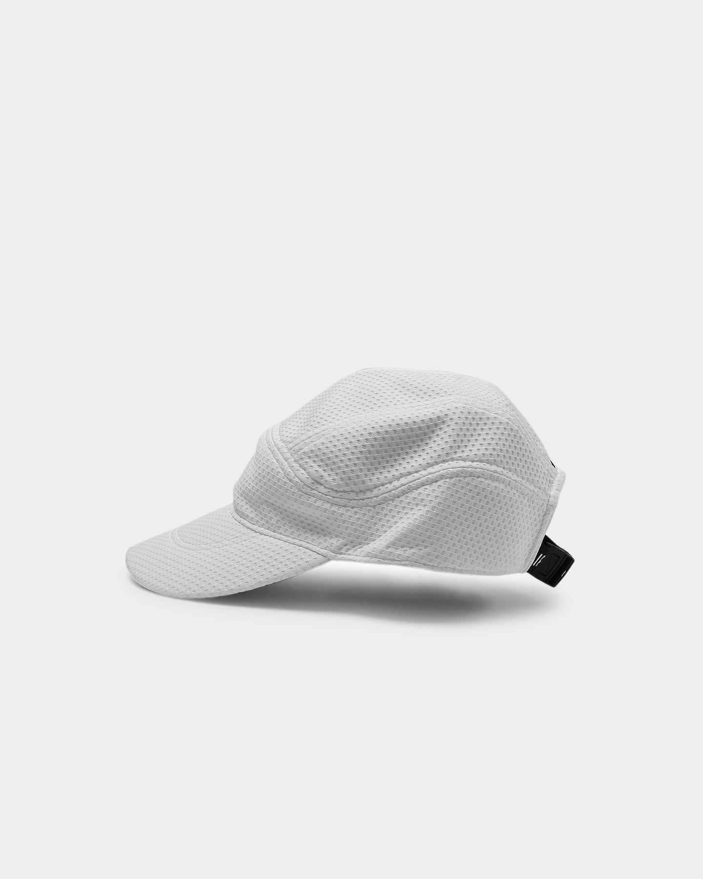 white nike tailwind hat