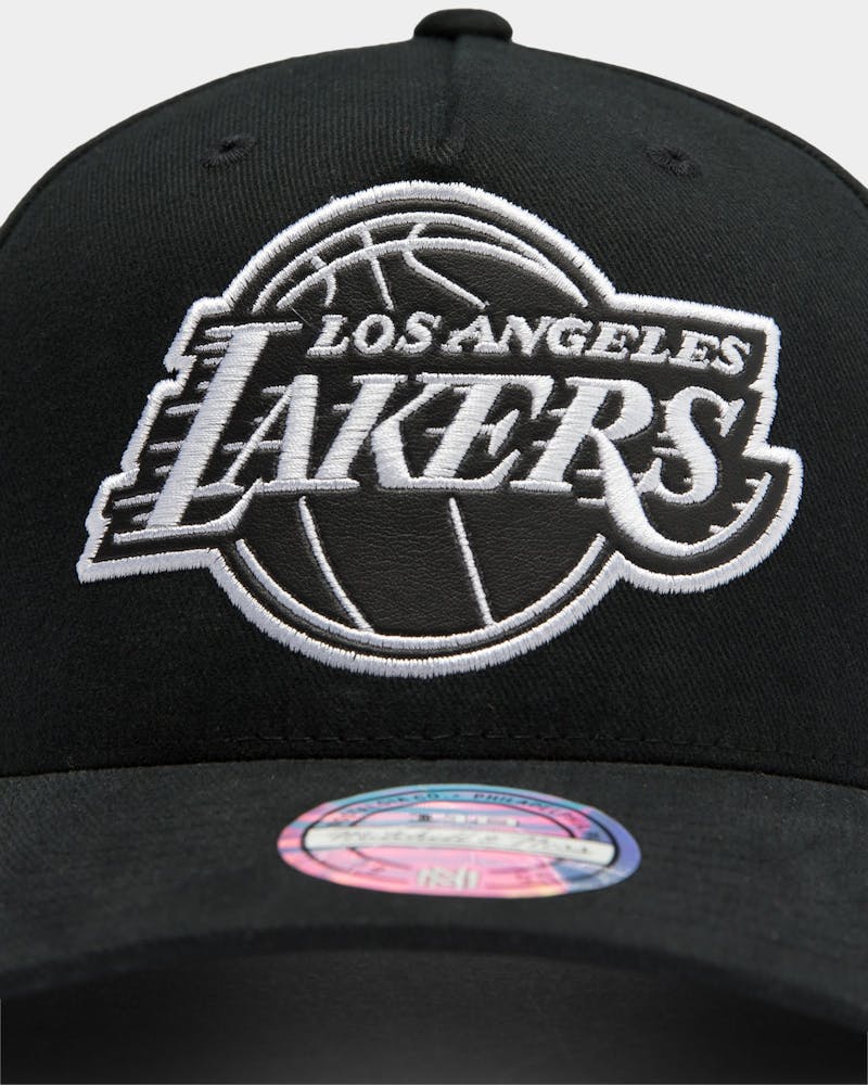 Mitchell Ness Men S Los Angeles Lakers Hang Time 110 Pinch Snapbac Culture Kings