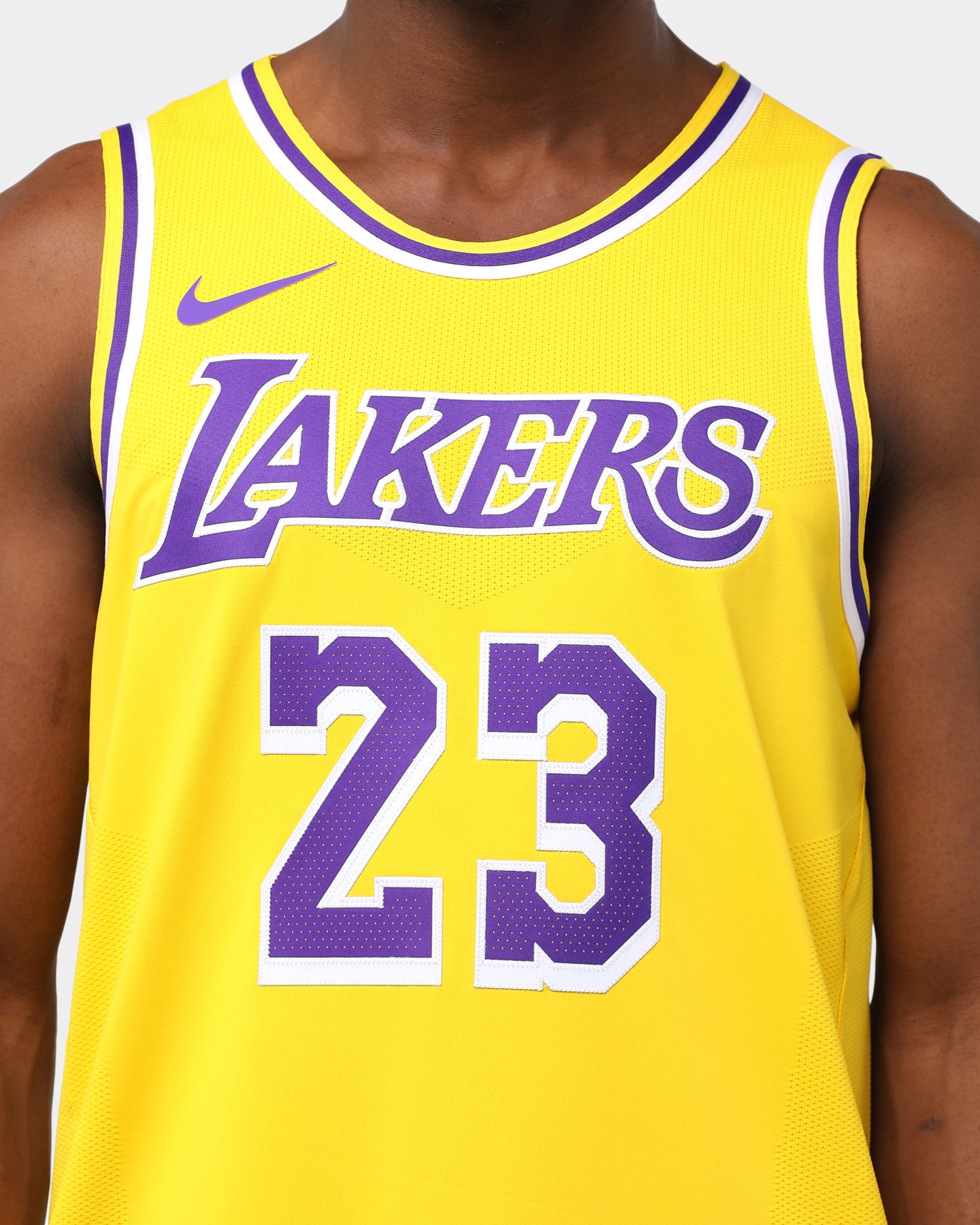 23 jersey lakers