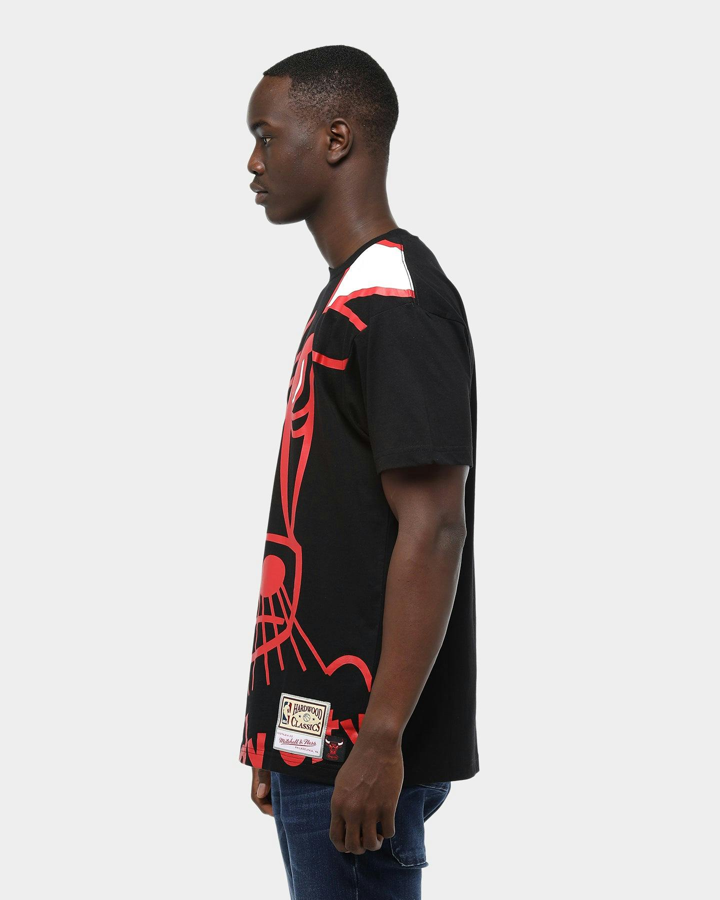 Mitchell & Ness Chicago Bulls Big Face Short Sleeve T ...