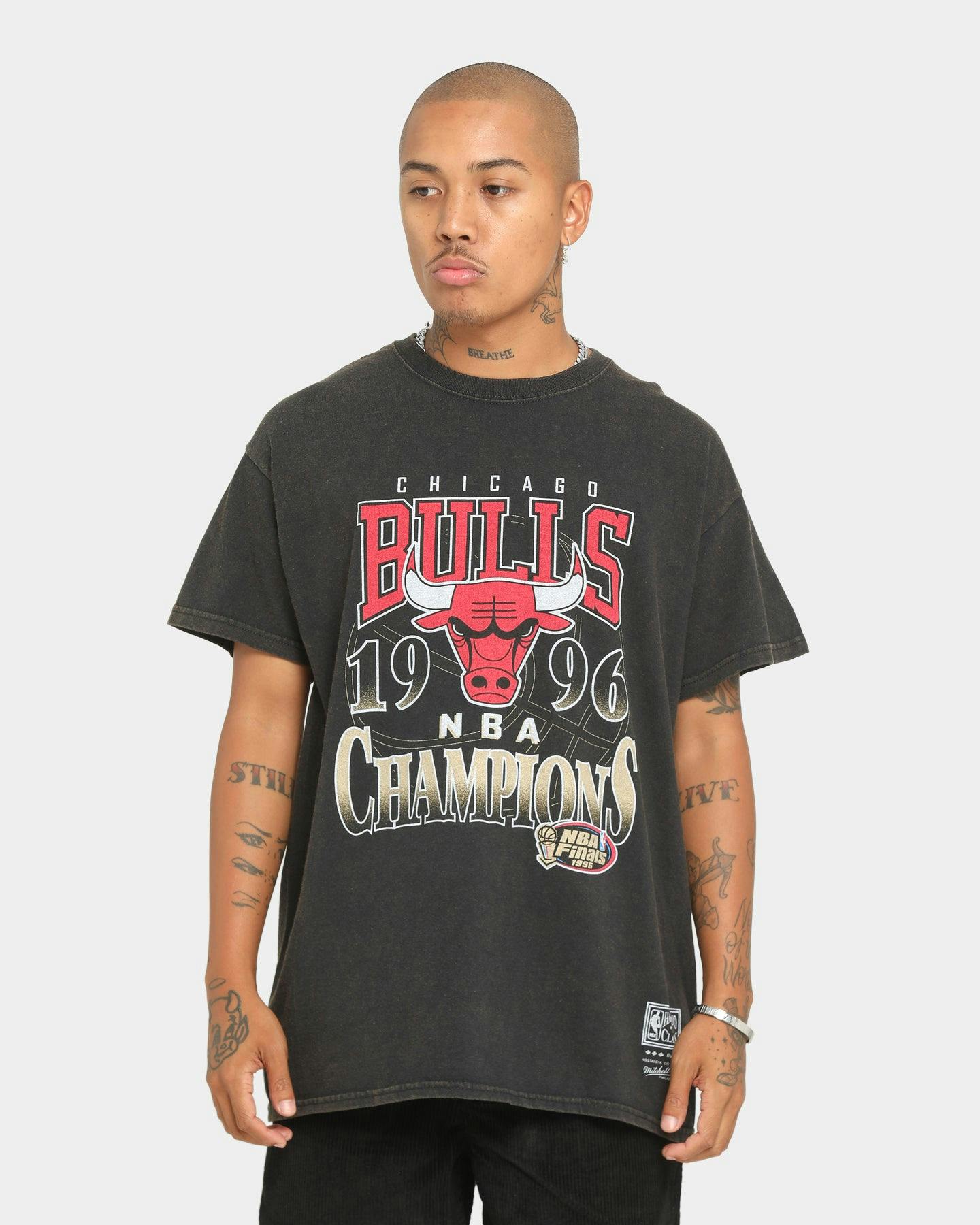 Mitchell & Ness Chicago Bulls 1996 Champs Vintage T-Shirt Vintage Blac ...