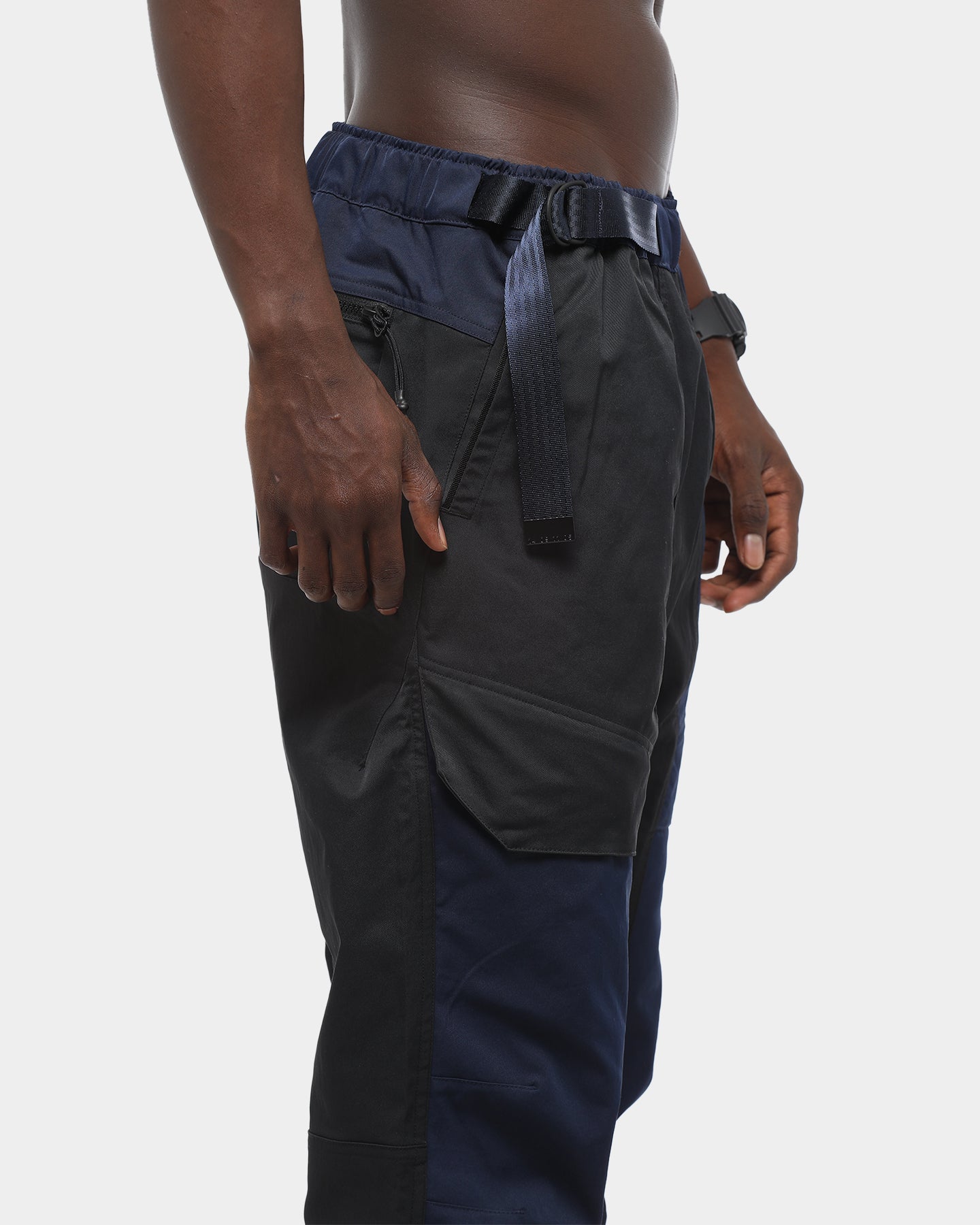 men's woven cargo trousers nike sportswear tech pack