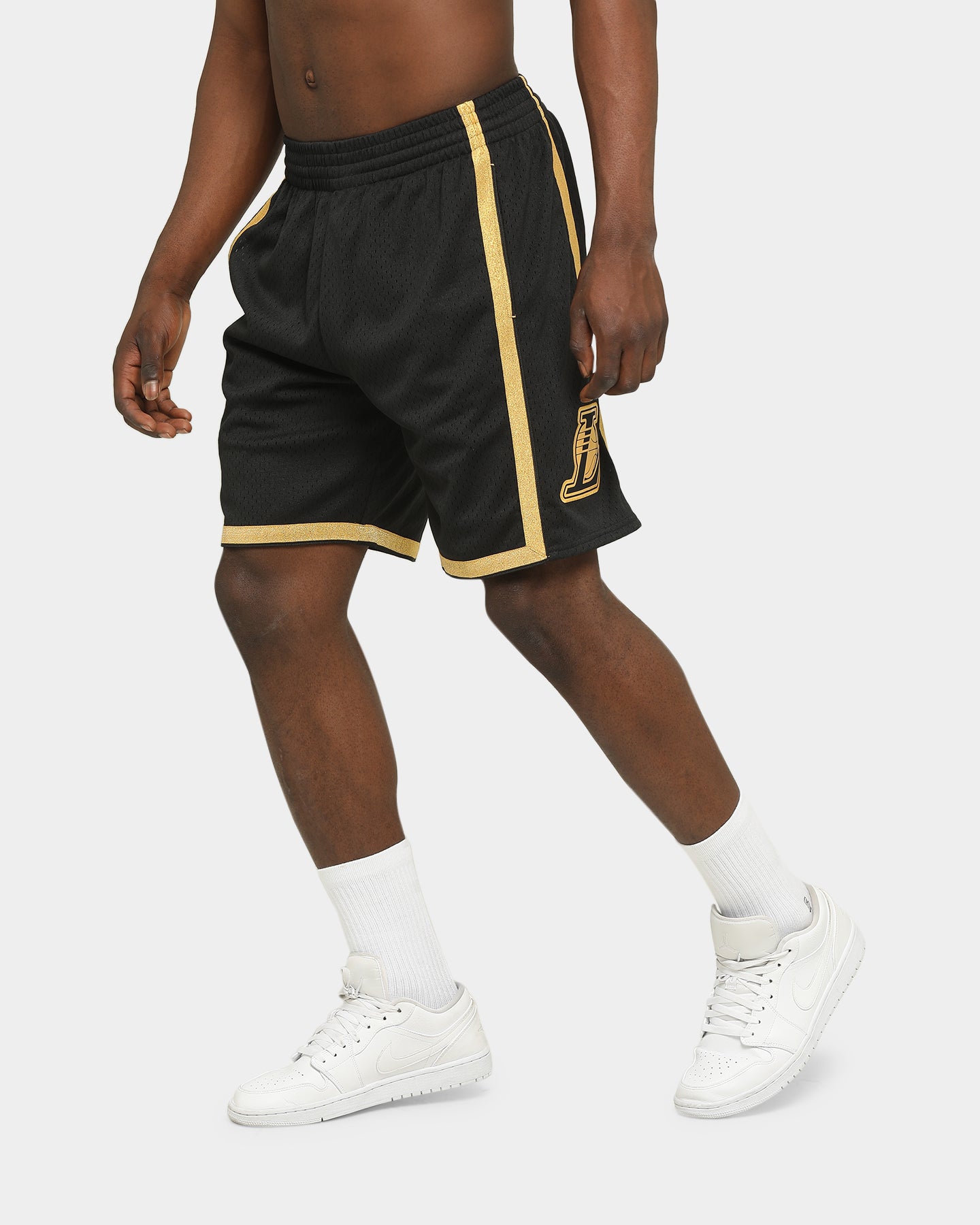 mitchell & ness men's los angeles lakers swingman shorts