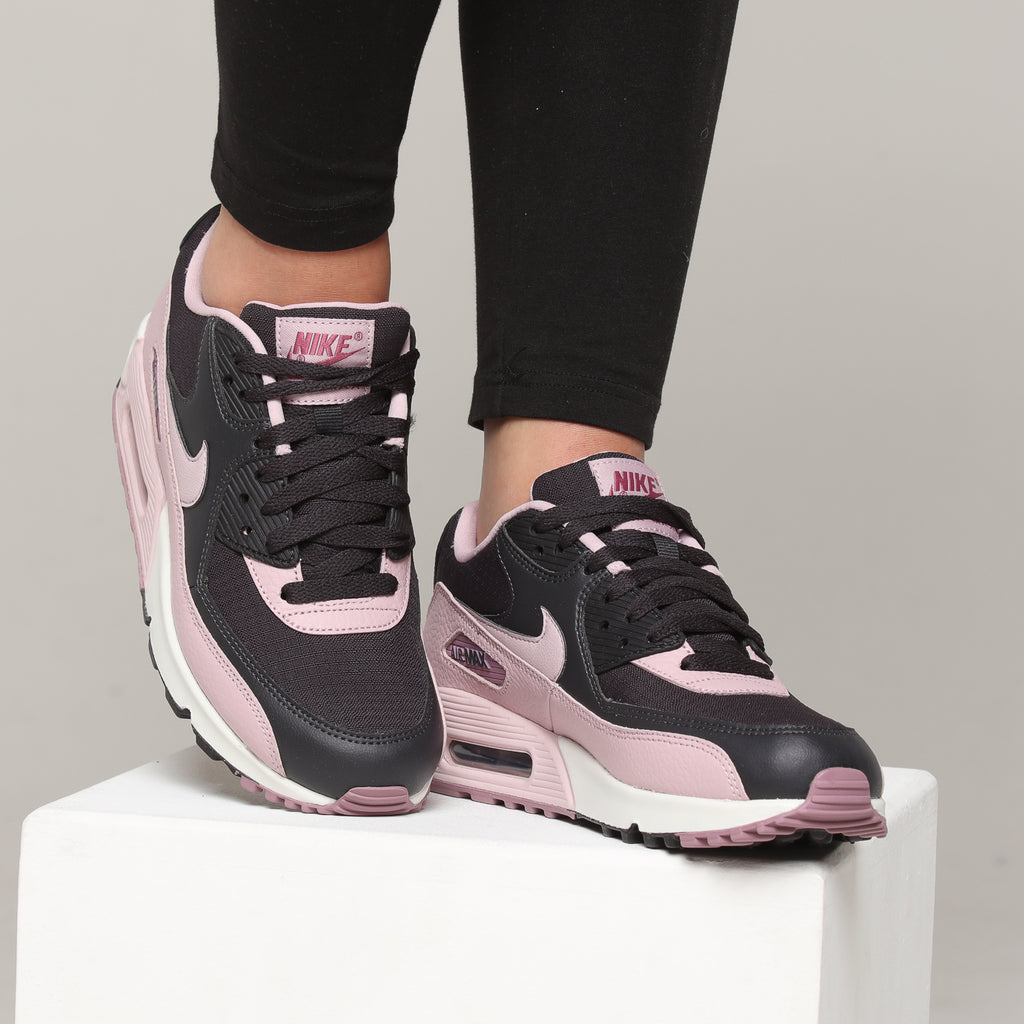 Nike Women's Air Max 90 Dark GreyPlum Nike Women's Air Max 90 Dark GreyPlum