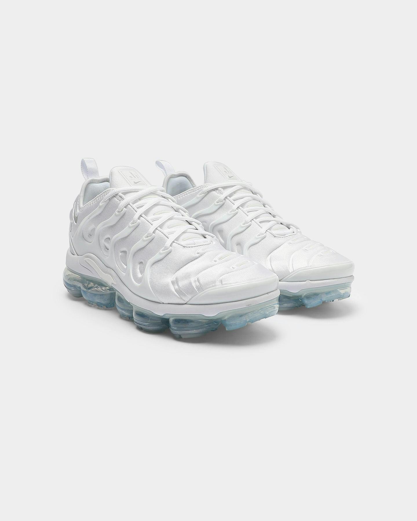 nike air vapormax plus all white