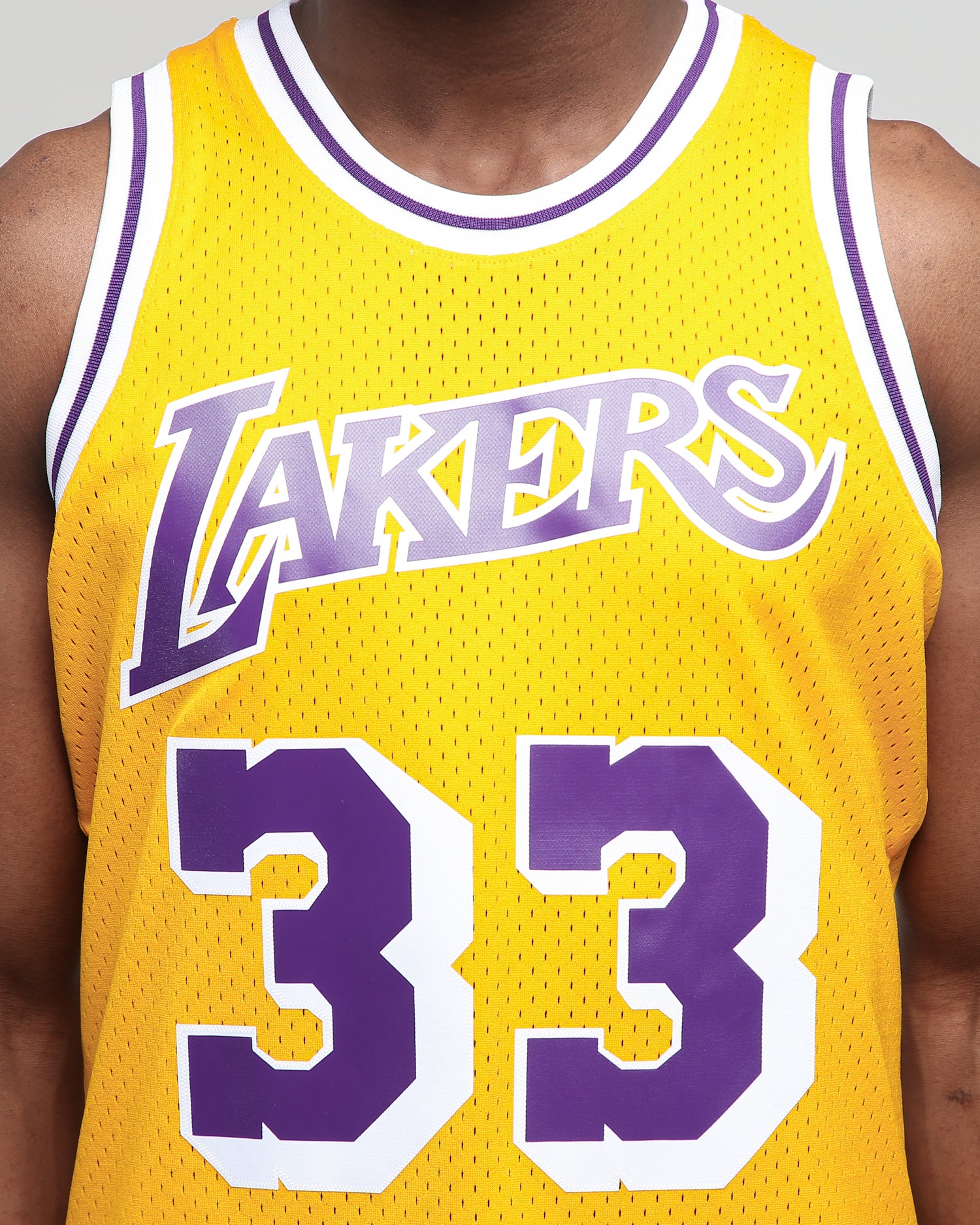 lakers 33 jersey