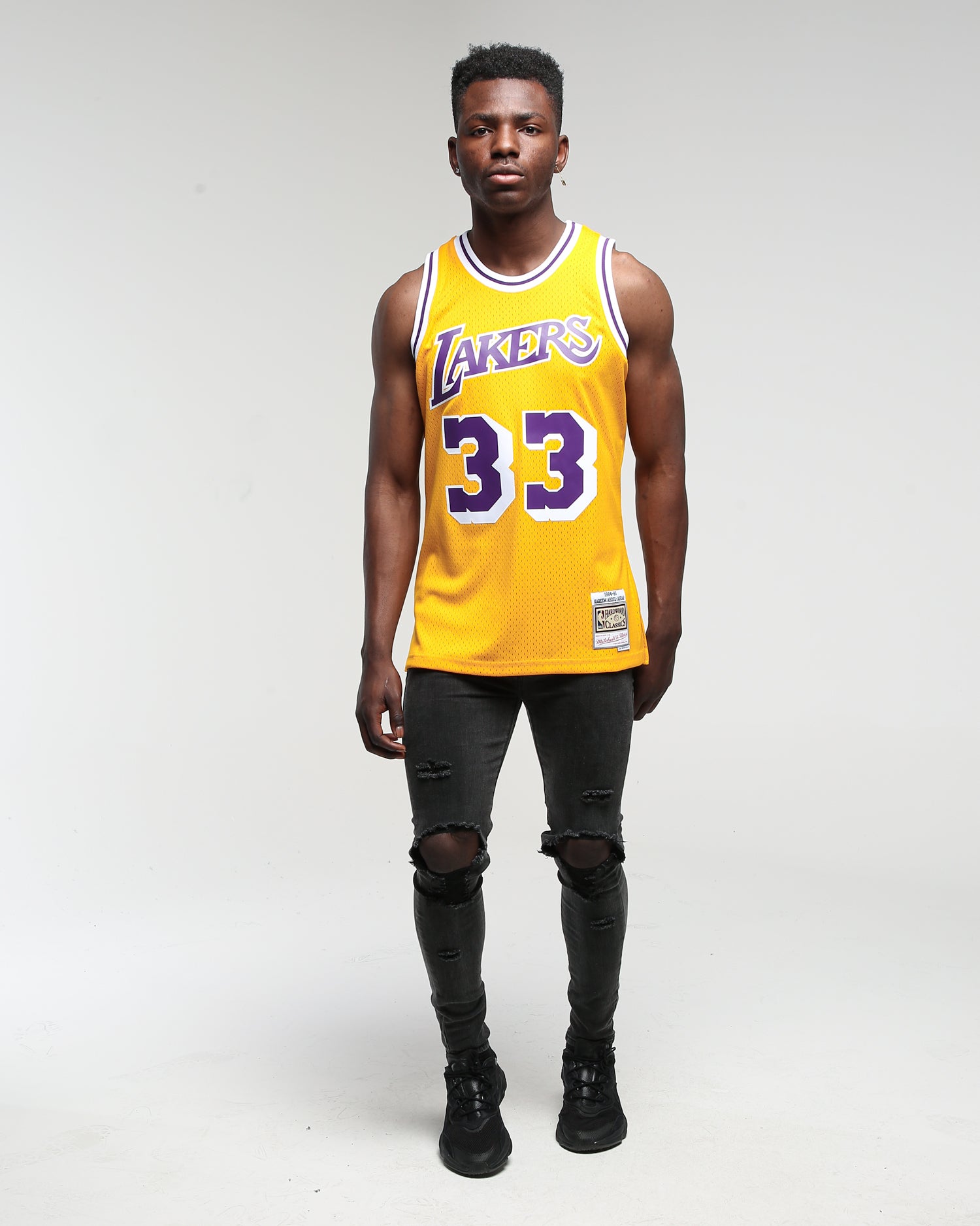 33 lakers jersey