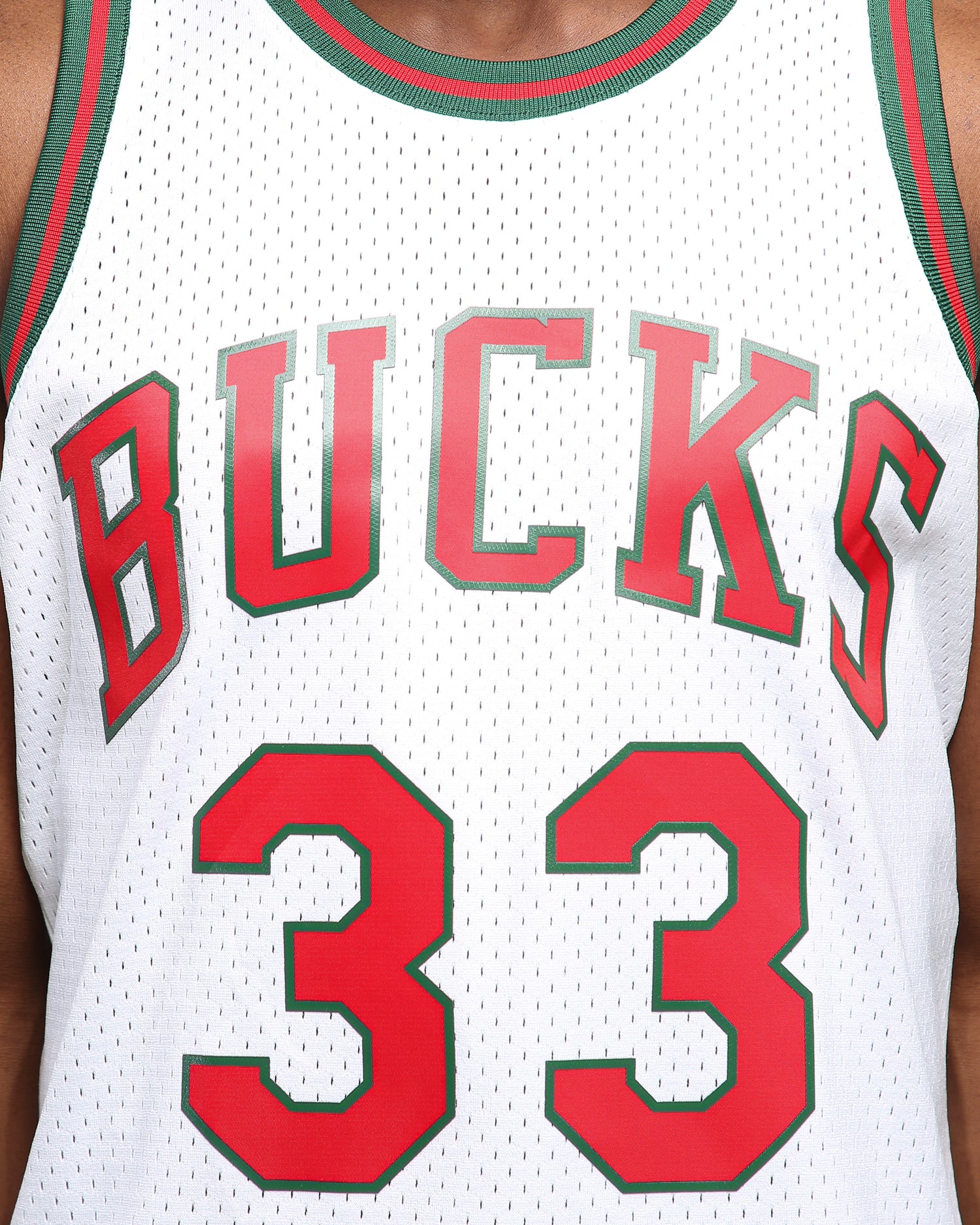 kareem abdul jabbar jersey bucks