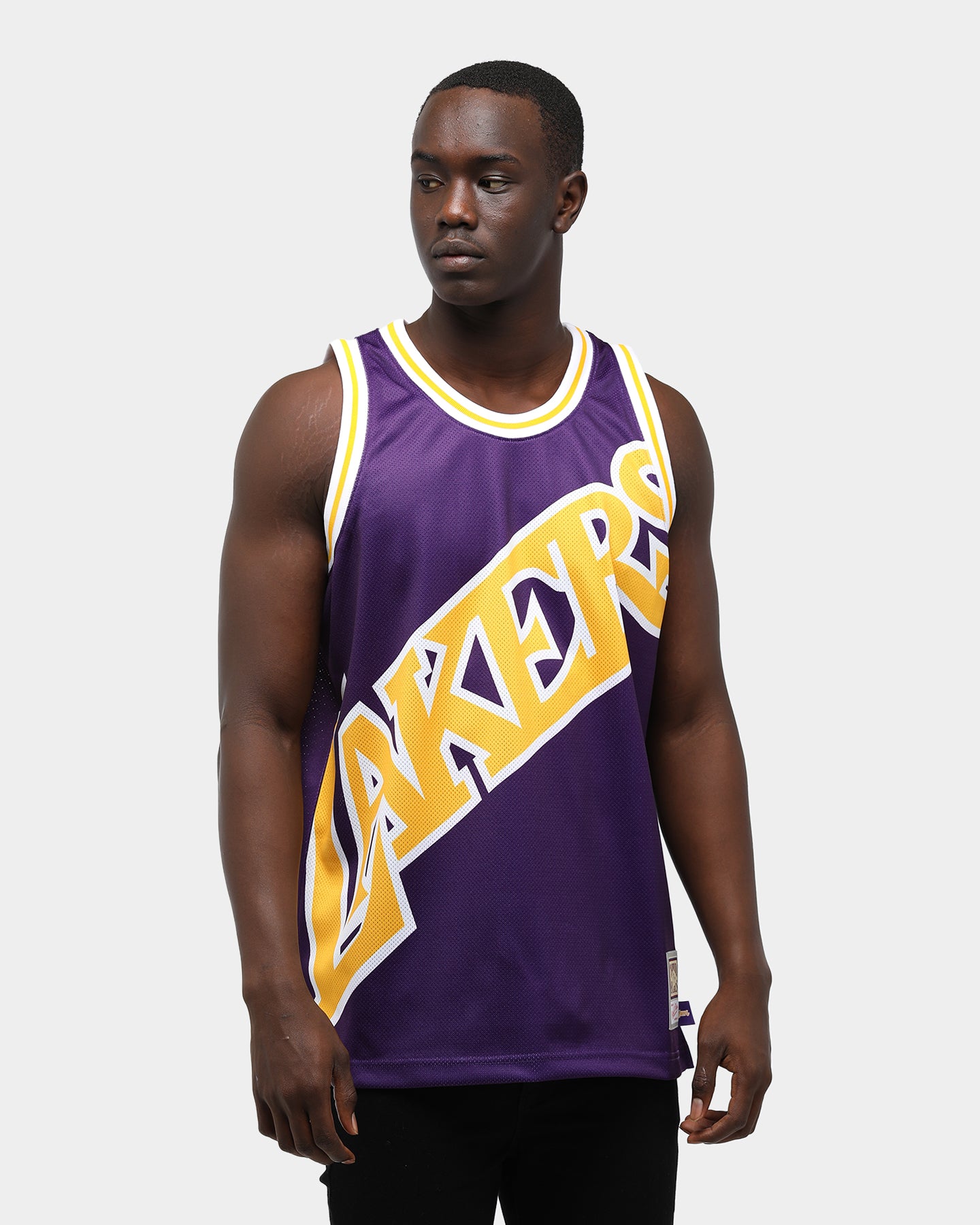 places that sell basketball jerseys