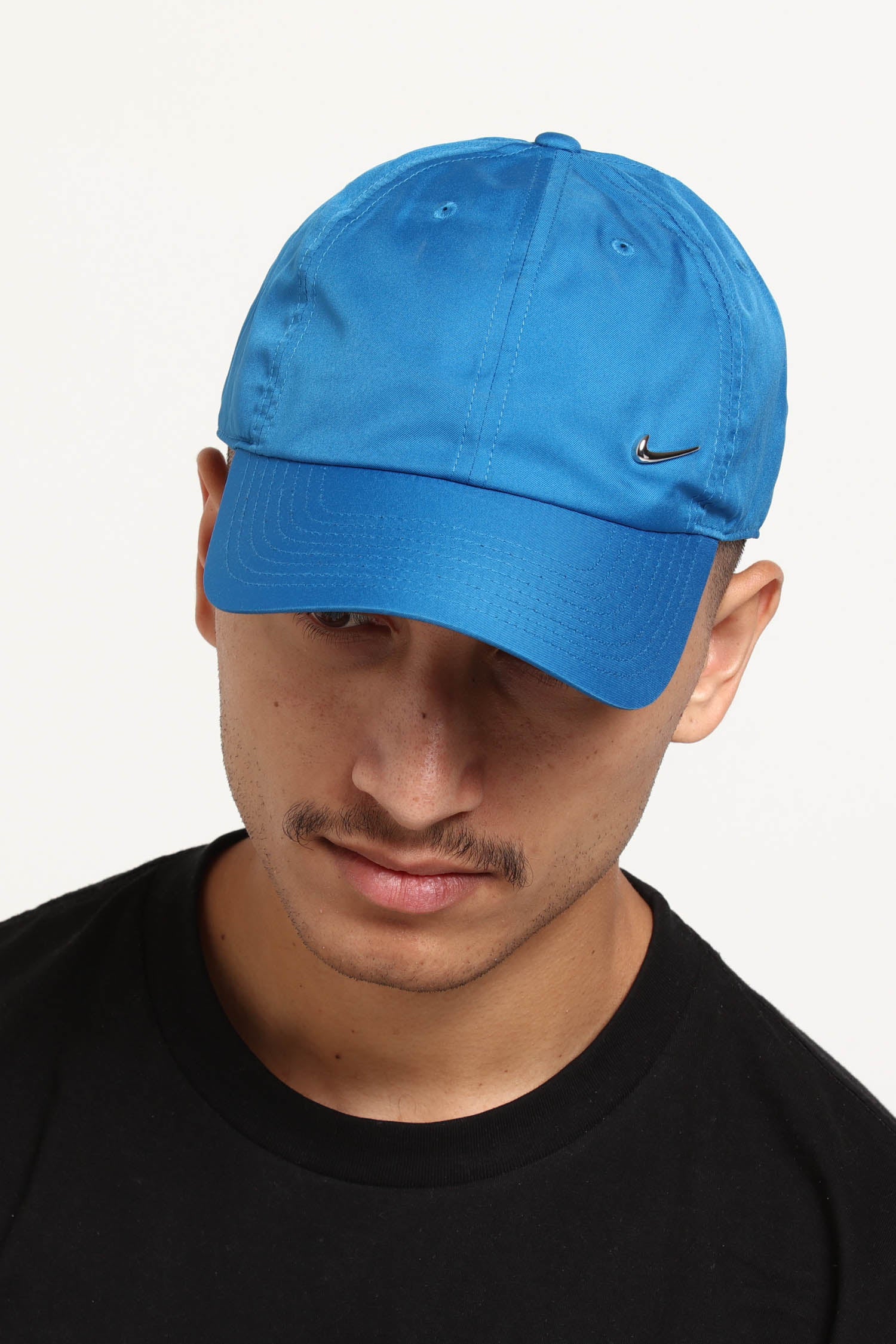 metal swoosh h86 adjustable hat