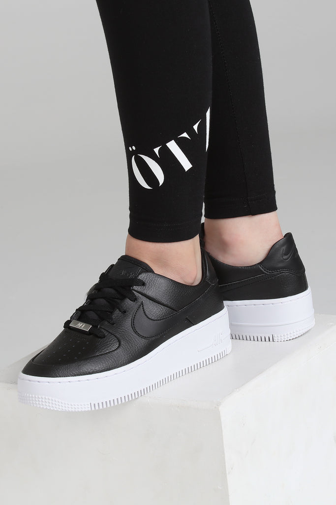 nike air force 1 low black outfit