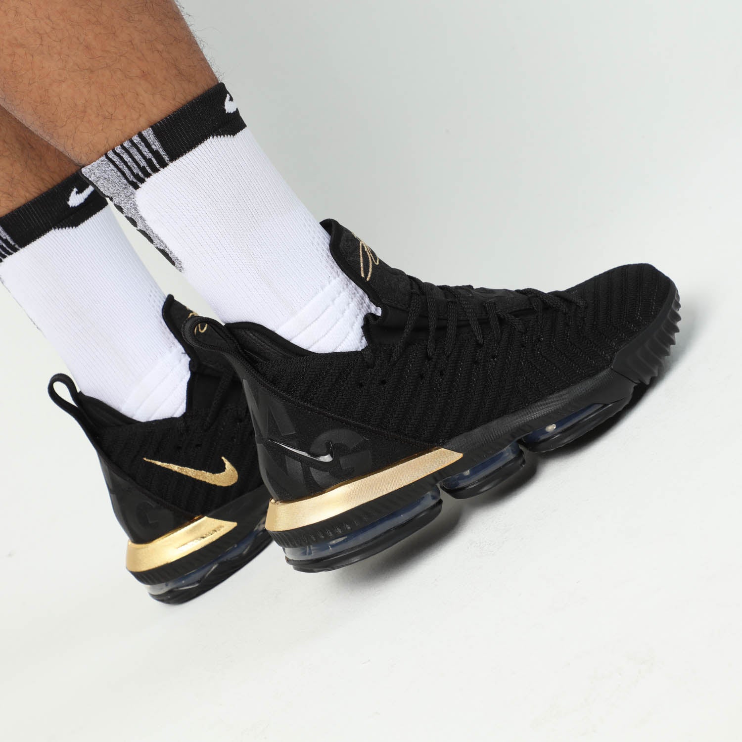 cheap lebron james shoes for men