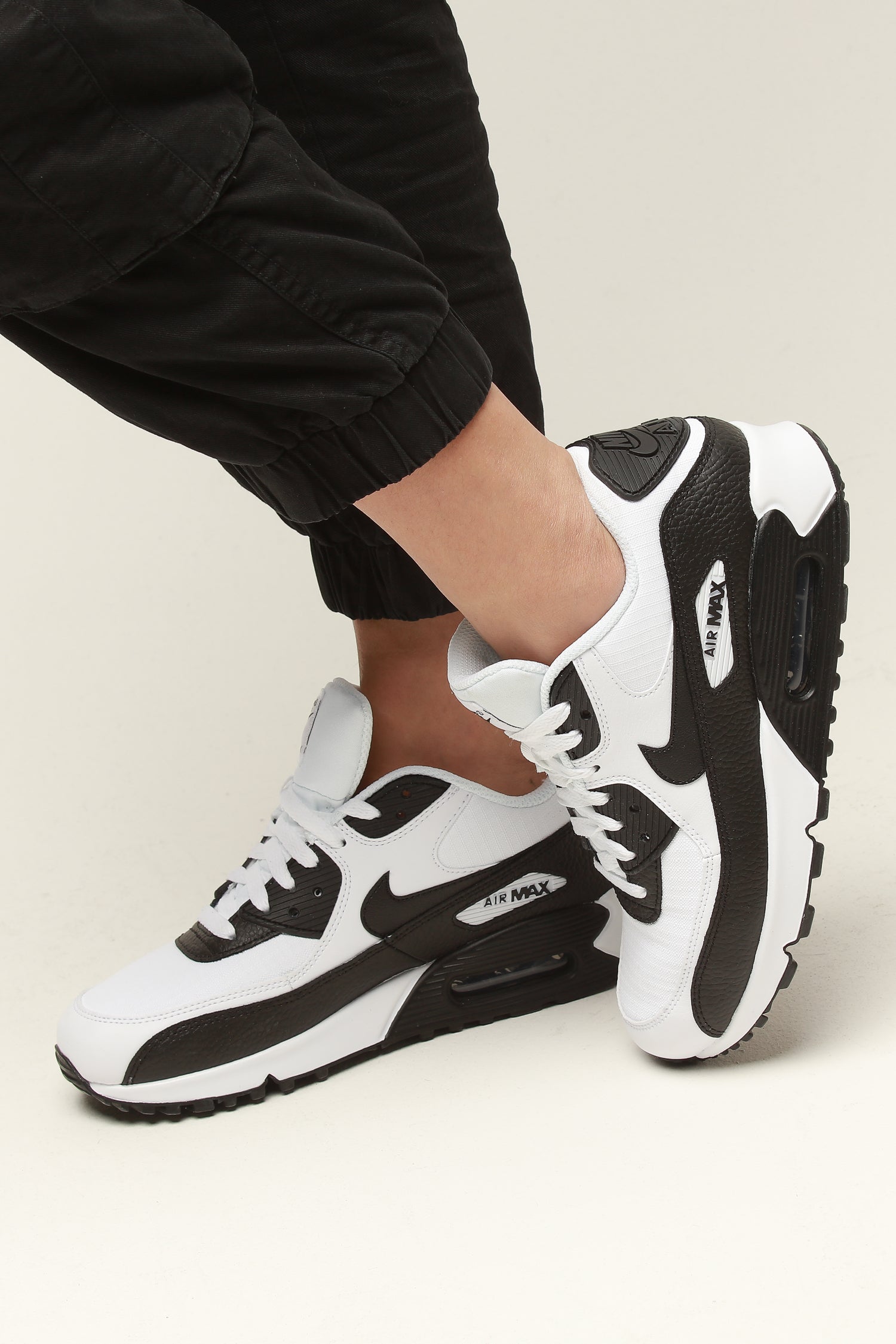 womens nike air max 90 white and black