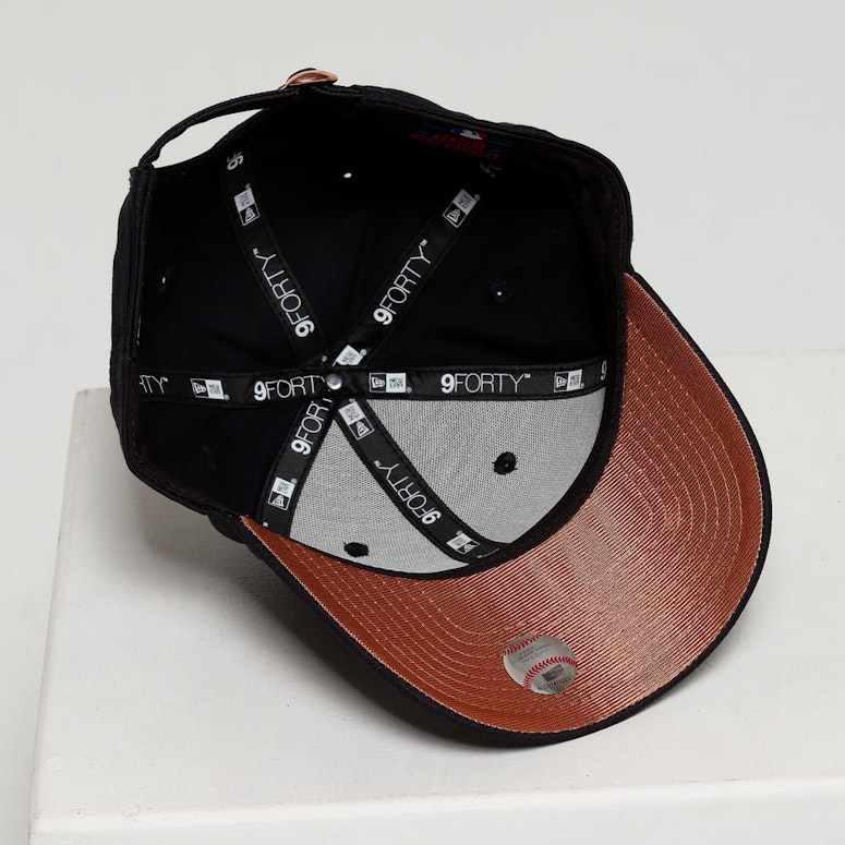 New Era Women's Boston Red Sox 9FORTY CS Strapback Navy