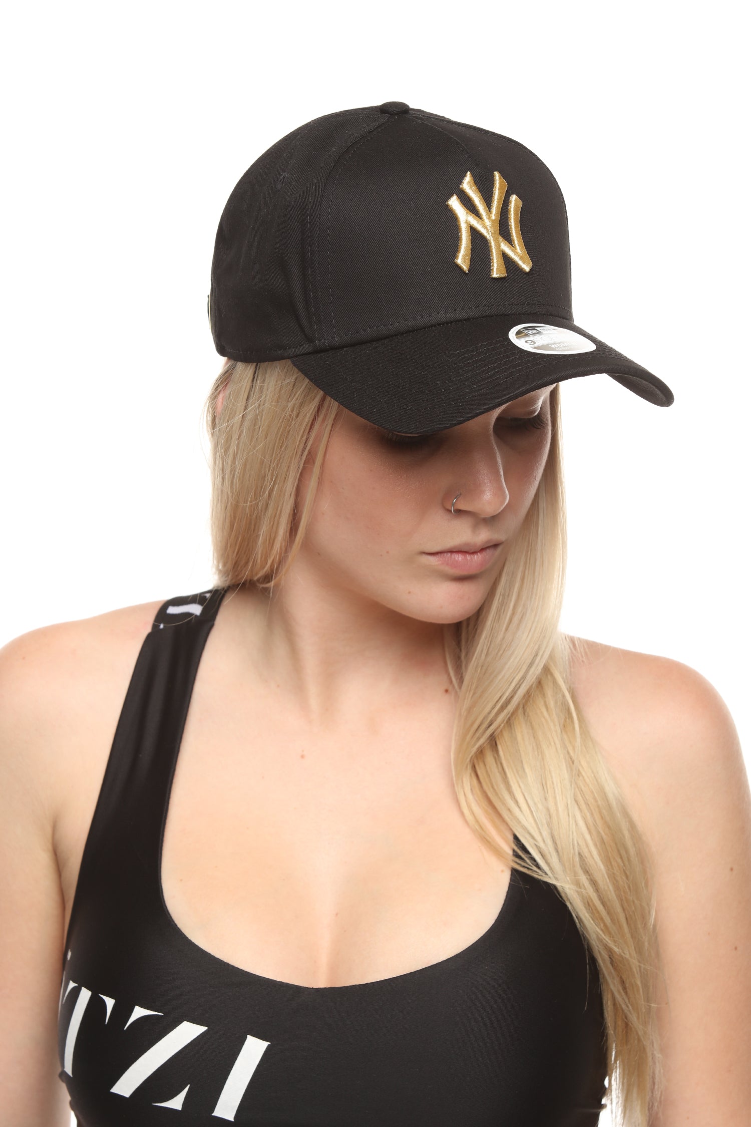 new era 9forty exclusive black cap with rose gold ny