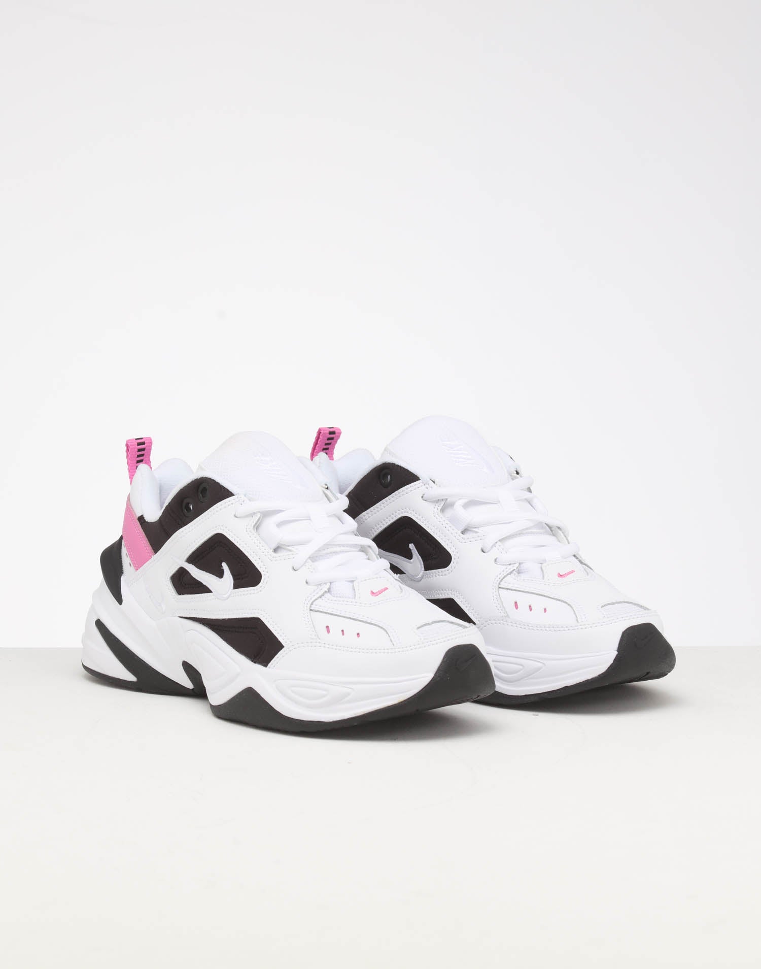 pink nike tekno